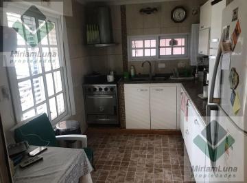 Casa · 200m² · 5 Ambientes · 2 Cocheras · Casa - Villa Elisa
