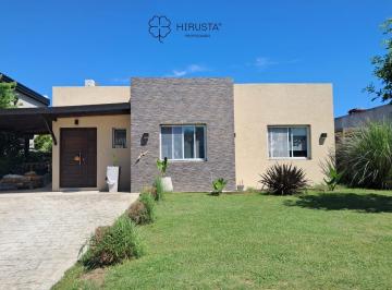Casa de 4 ambientes, Pilar · Casa en Venta en La Cañada 3 Dorm. + 2 Baños + Toilette + Parrilla + Galeria + Cochera Techada + Apto Cred