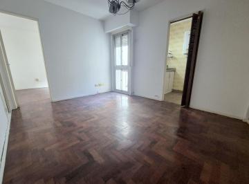 Departamento · 29m² · 2 Ambientes · Vendo:b. Norte:2 Amb. Muy Lum. Balcón Francés. Cocina Completa. Baño en Suite. 3 Piso por Escalera.