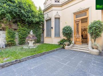 Local comercial · 260m² · 6 Ambientes · 4 Cocheras · Espectacular Bloque Salon de Eventos + Casa L Urquiza
