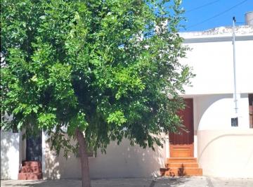 Casa · 174m² · 6 Ambientes · Casa en Alta Córdoba