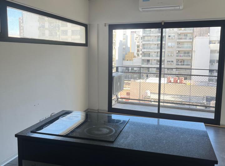 Monoambiente con Balcon en Palermo!