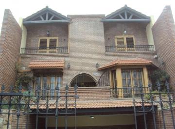 AVX-AVX-157_2 · Casa 4 Dorm.. | Yatay Al 3800