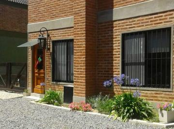 RRA-RR1-1502_2 · Casa en Venta en Canning