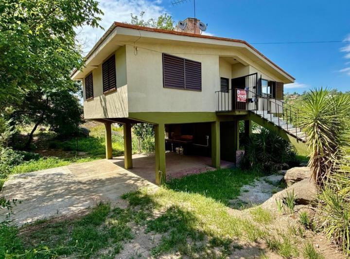 Casa · 75m² · 2 Ambientes · 1 Cochera