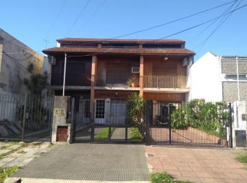 Casa · 120m² · 3 Ambientes · 1 Cochera · Triplex 3 Amb. en Ramos Mejia