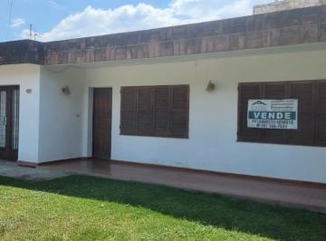 Foto · Casa de 3 Dorm en Venta en Pleno Centro de Villa Allende - Gemes 231