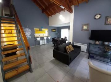 Casa de 5 ambientes, Santa Teresita · Casa a 2 Cuadras del Mar en Santa Teresita