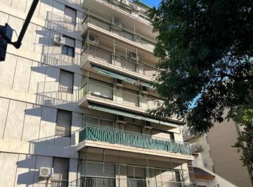 Departamento · 72m² · 4 Ambientes · Real Oportunidad, Semipiso, Frente, 2 Baños Para Actualizar