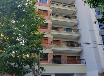 Garage , Lanús · Cochera Techada en Alquiler en Edificio, Fija, Techada.
