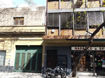 Edificio · Edificio Comercial en Balvanera