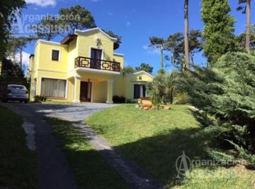 Casa · 230m² · 4 Ambientes · 1 Cochera · Punta del Este - Casa Alq. Febrero - Zona Cantegril
