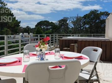 Departamento · 42m² · 2 Ambientes · 1 Cochera · Punta del Este - Departamento en Venta 1 Dormitorio Balcon Parrilla Piscina Garage
