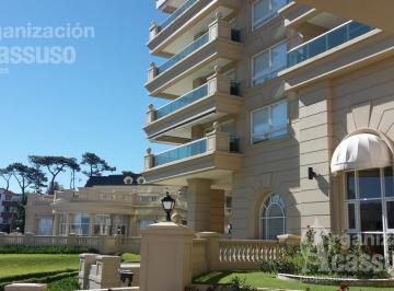 Departamento · 120m² · 3 Ambientes · Departamento - Playa Mansa - Le Jardin