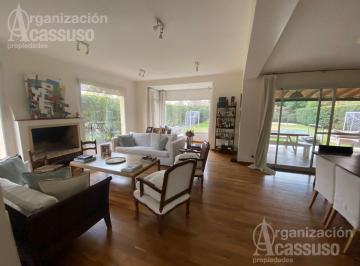 Casa · 280m² · 6 Ambientes · Casa en Venta Santa Maria de Los Olivos