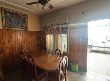 Casa de 6 ambientes, La Matanza · Venta en Block Casa 3 Ambientes, Dpto y Galpón en Villa Madero