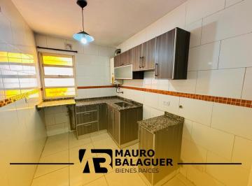 Departamento · 60m² · 4 Ambientes · 1 Cochera · Departamento Refaccionado en Pb, Apto Credito - Ciudad Evita