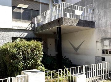 Casa · 110m² · 4 Ambientes · 1 Cochera · Duplex 4 Ambientes en Excelente Zona de Martínez