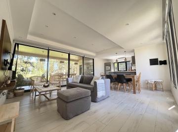 Casa · 145m² · 4 Ambientes · Casa en Alquiler - Senderos 3 Lote 232 - Costa Esmeralda - Fondo Privado