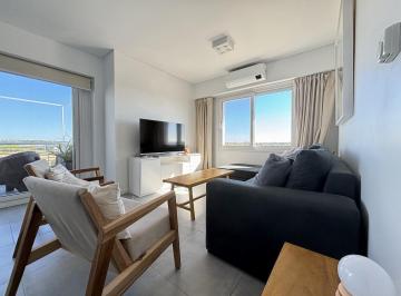 Departamento · 77m² · 3 Ambientes · Departamento en Alquiler - Al Golf 19 Albatros 4b de Costa Esmeralda - Balcón con Protección