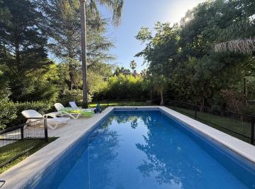 Casa · 300m² · 7 Ambientes · Casa en Alquiler en Barrio Pilar del Lago