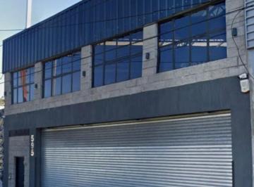 Local comercial · 160m² · Impecable Local con Oficina Sobre Gral. Paz Vista Al Acceso