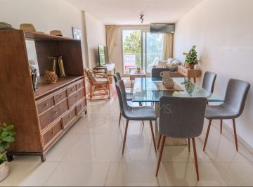 Departamento · 80m² · 3 Ambientes · Venta Apartamento Amueblado Punta del Este - Summer Tower