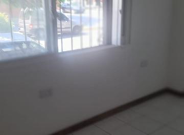 PH de 1 ambiente, Mataderos · Alq $.350.000. - Fijo por Mes PH Al Frente: Superluminoso un Ambiente Sin Expensas