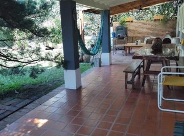 Casa · 132m² · 4 Ambientes · 2 Cocheras · Casa Chalet en Venta en Altos del Barranco, Pilar, G. B. a. Zona Norte