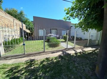 Casa · 73m² · 3 Ambientes · 1 Cochera · Casa en Venta en Gonnet