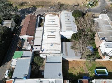 Bodega-Galpón · 297m² · 1 Ambiente · 3 Cocheras · Galpon en Venta - 511 Entre 132 Bis y 133 - 350 m