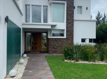 Casa de 5 ambientes, Ezeiza · Casa de 5 Ambientes con Pileta. Super Precio