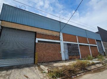 Bodega-Galpón · 1300m² · Galpon 1500 m² con Salida a Dos Calles en Quilmes Oeste