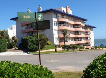 Departamento de 4 ambientes, Uruguay · Apto. en Playa Mansa P.23. Punta del Este