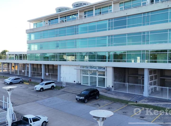 Local comercial · 99m²