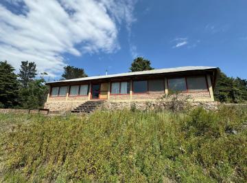 Casa · 281m² · 6 Ambientes · Casa en Venta en Tanti, 2 Hectáreas de Terreno, Ideal Para Fines Turísticos!