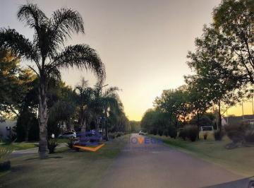 Terreno · 917m² · Lote en Venta en Barrio Cerrado Santa Ana, Moreno