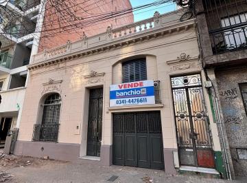 Casa · 178m² · 4 Ambientes · 1 Cochera · Venta Casa Comercial 5 Ambientes - Centro Rosario