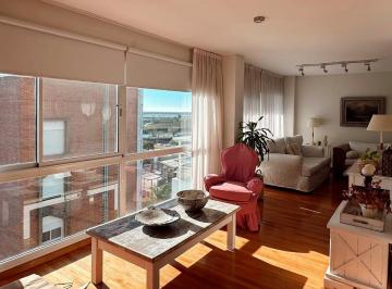 Departamento · 130m² · 5 Ambientes · 2 Cocheras · Departamento en Aguiar 154