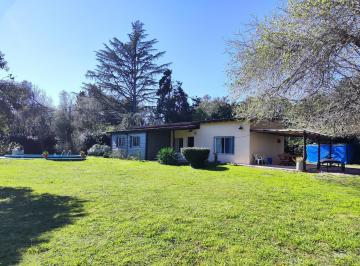 Quinta vacacional · 80m² · 2 Dormitorios · Hermosa Quinta Arbolada Lote 2483 m² Open Door Los Cerezos