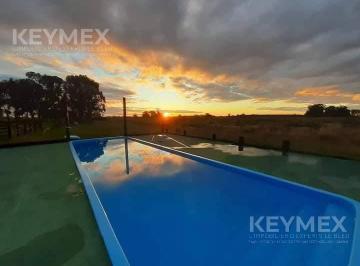 Quinta vacacional · 240m² · 6 Ambientes · Venta 1 Hectarea y Casa de Campo