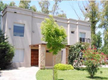 Casa · 201m² · 6 Ambientes · 2 Cocheras · Venta - Casa en Barrio Privado El Recodo - Pilar Apto Credito