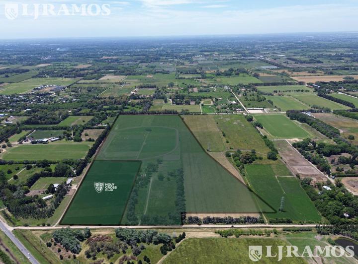 Terreno · 805m²
