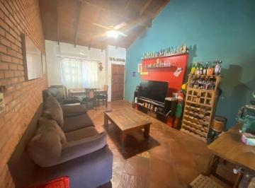 Casa · 70m² · 3 Ambientes · Casa en Venta - 2 Dorm. 1 Baño - 87 m² - Beccar