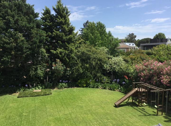 Casa · 330m² · 6 Ambientes
