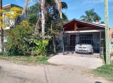Casa · 128m² · 5 Ambientes · 1 Cochera · Casa en Venta en Gregorio de Laferrere