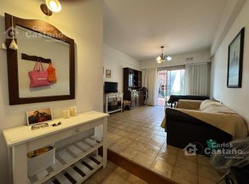 Departamento · 90m² · 4 Ambientes · Depto. 4 Amb. con 2 Baños, 2 Patios, Quincho con Parrilla