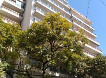 Local comercial · 32m² · 1 Ambiente · Local Al Frente - Estrenar - Kitchenette y Baño!