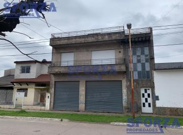 Casa · 400m² · 2 Dormitorios · Casa - Jose Clemente Paz