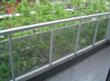 Departamento de 1 ambiente, Almagro · Un Ambiente Luminoso con Balcón y en Muy Buena Ubicación.